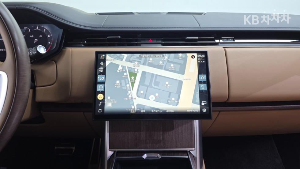 Land Rover Range Rover — miniaturë 11