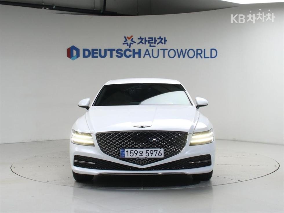 Genesis G80 — miniaturë 2