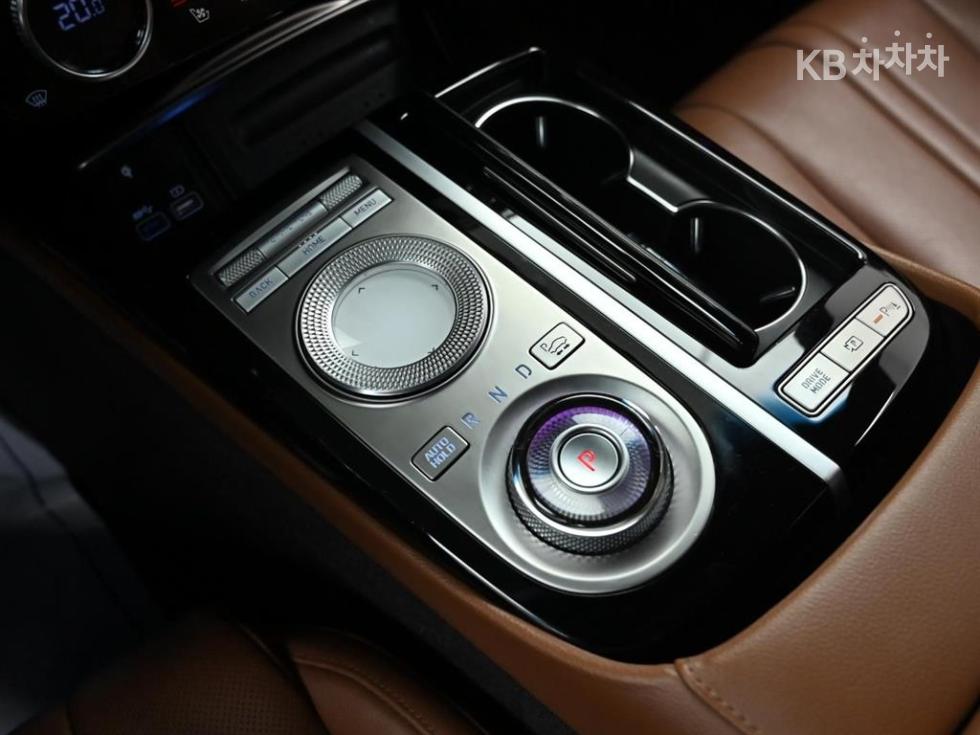 Genesis G80 — miniaturë 10