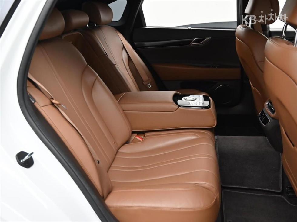 Genesis G80 — miniaturë 13