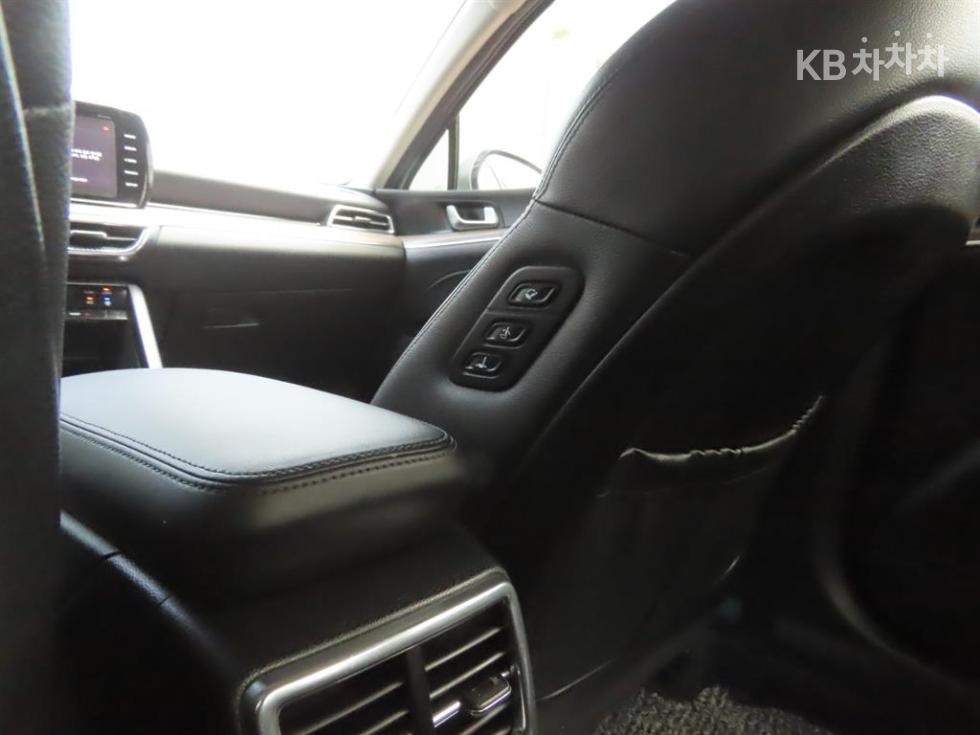Kia K5 — miniaturë 8