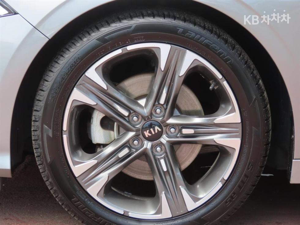 Kia K5 — miniaturë 20