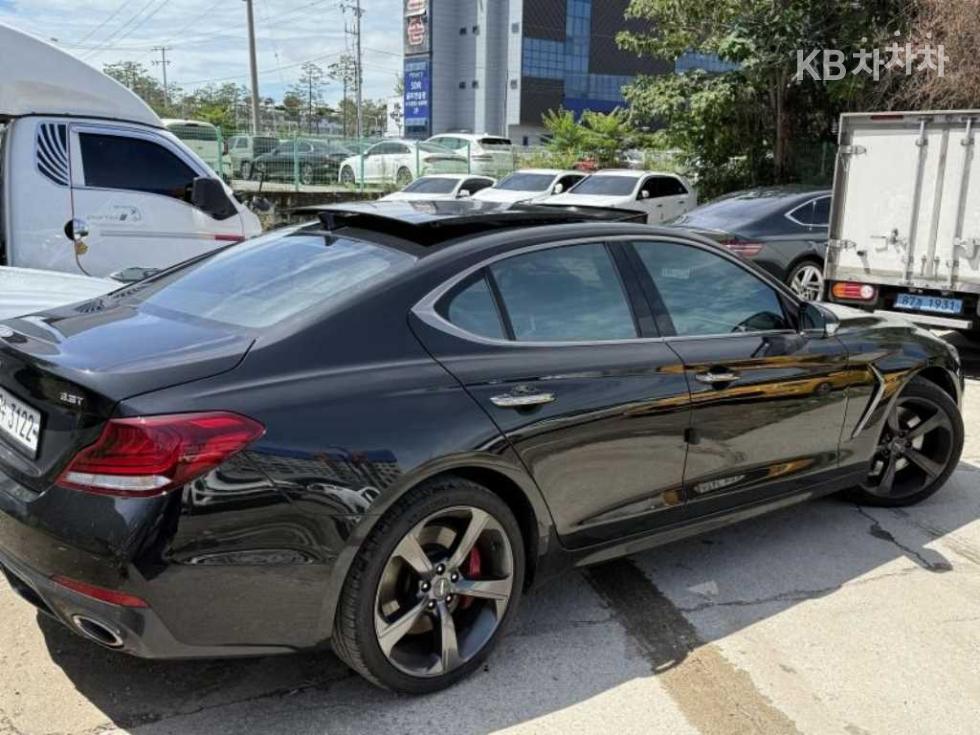 Genesis G70 — miniaturë 2