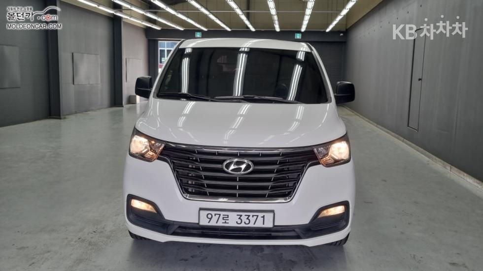 Hyundai Starex — miniaturë 3