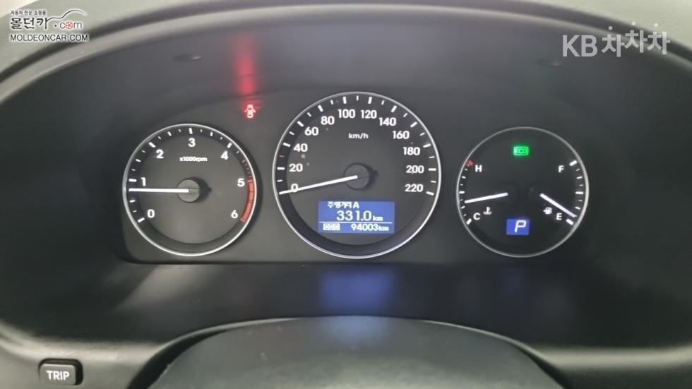 Hyundai Starex — miniaturë 5