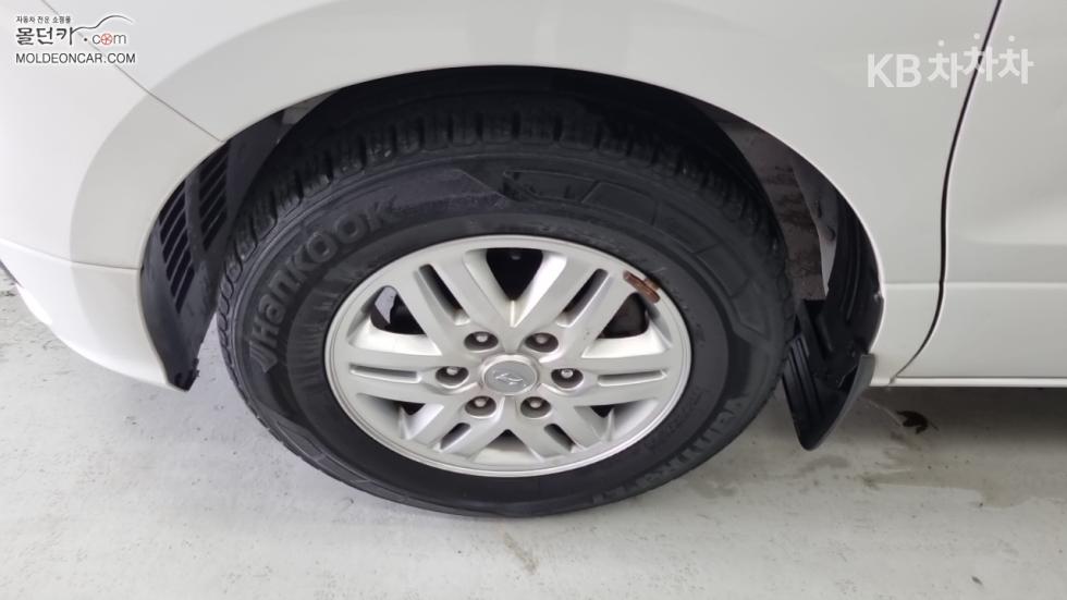 Hyundai Starex — miniaturë 6