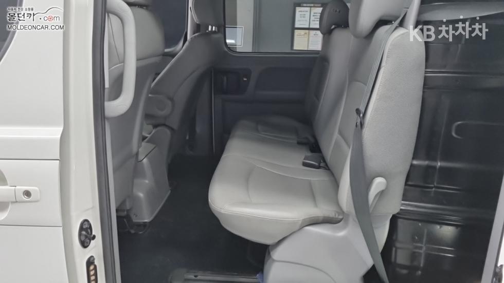 Hyundai Starex — miniaturë 10