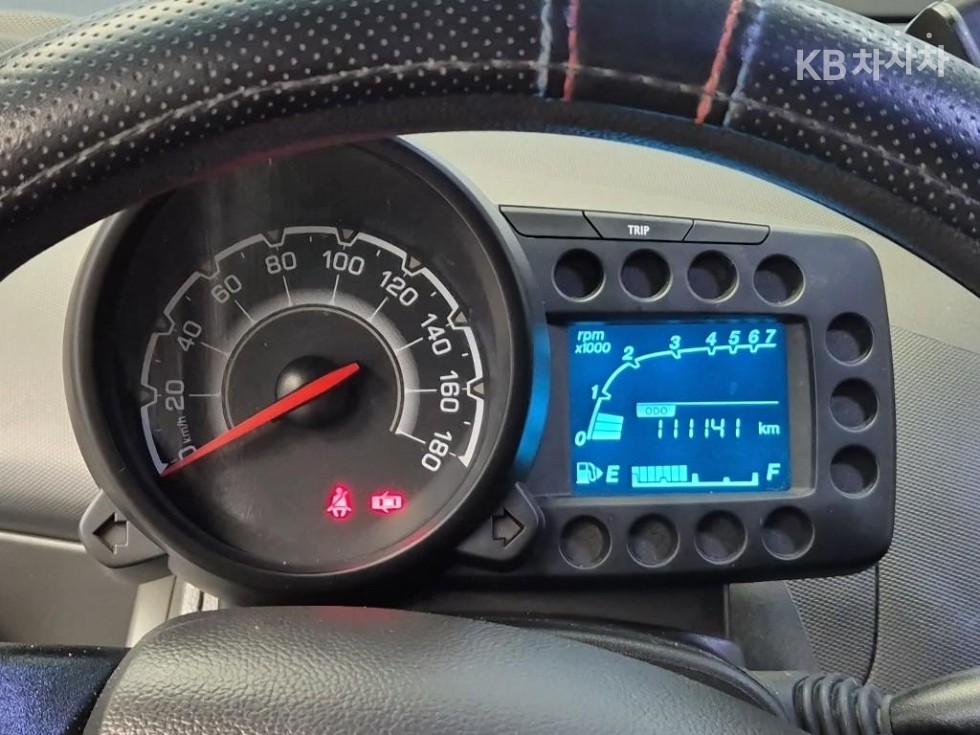 Chevrolet Spark — miniaturë 6