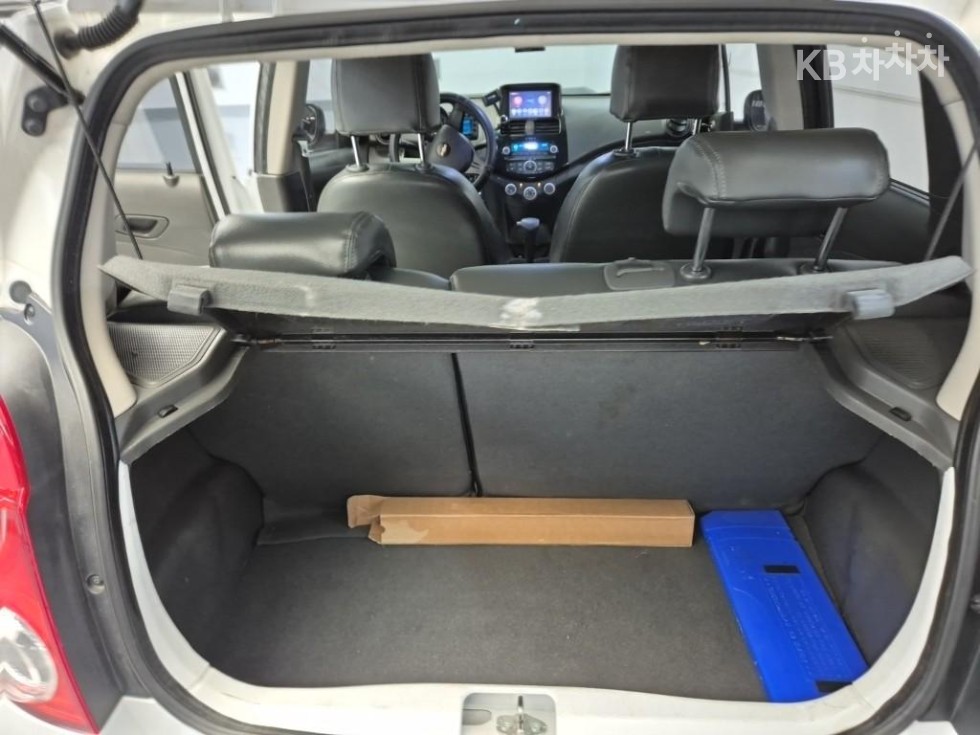 Chevrolet Spark — miniaturë 18