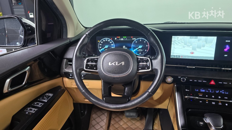 Kia Carnival — miniaturë 13