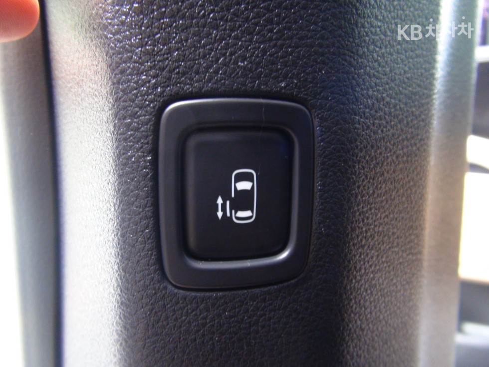 Kia Carnival — miniaturë 25
