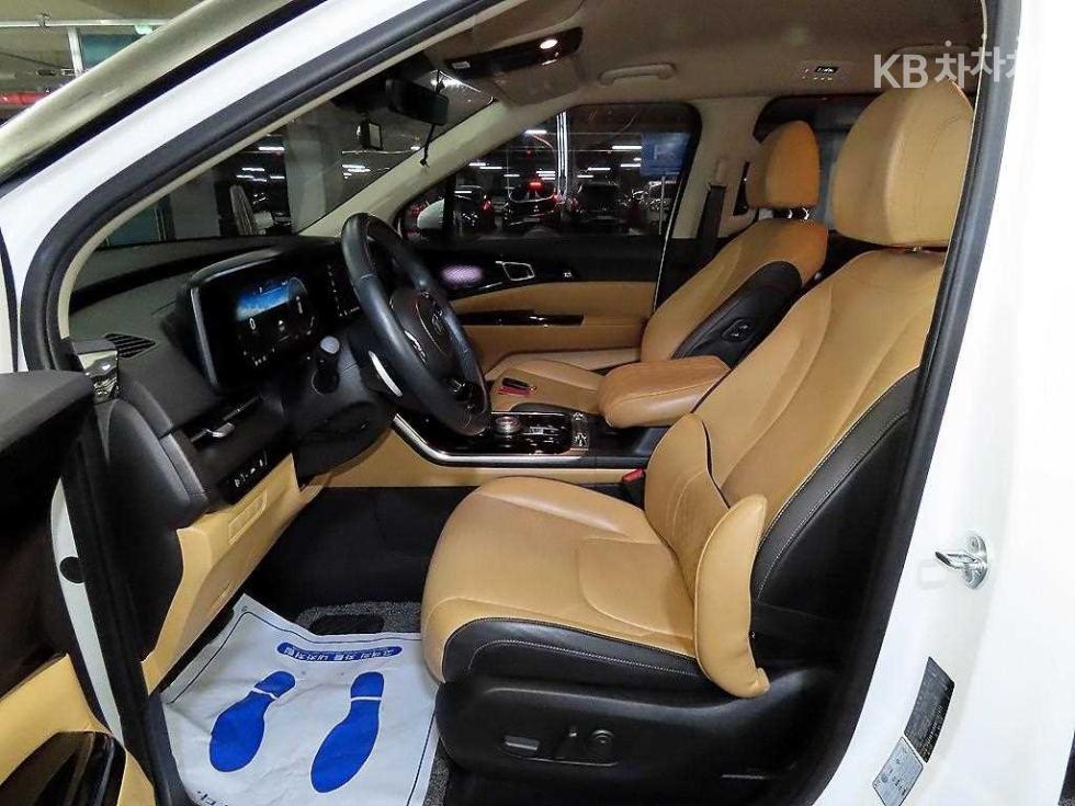 Kia Carnival — miniaturë 6