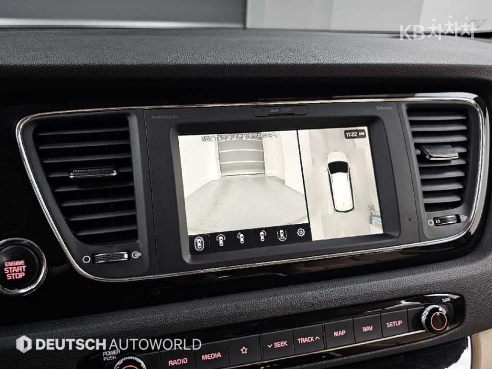 Kia Carnival — miniaturë 15