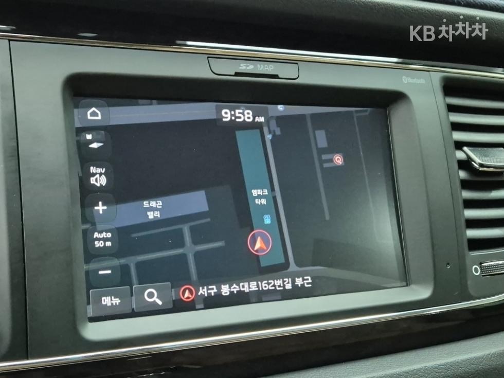 Kia Carnival — miniaturë 13
