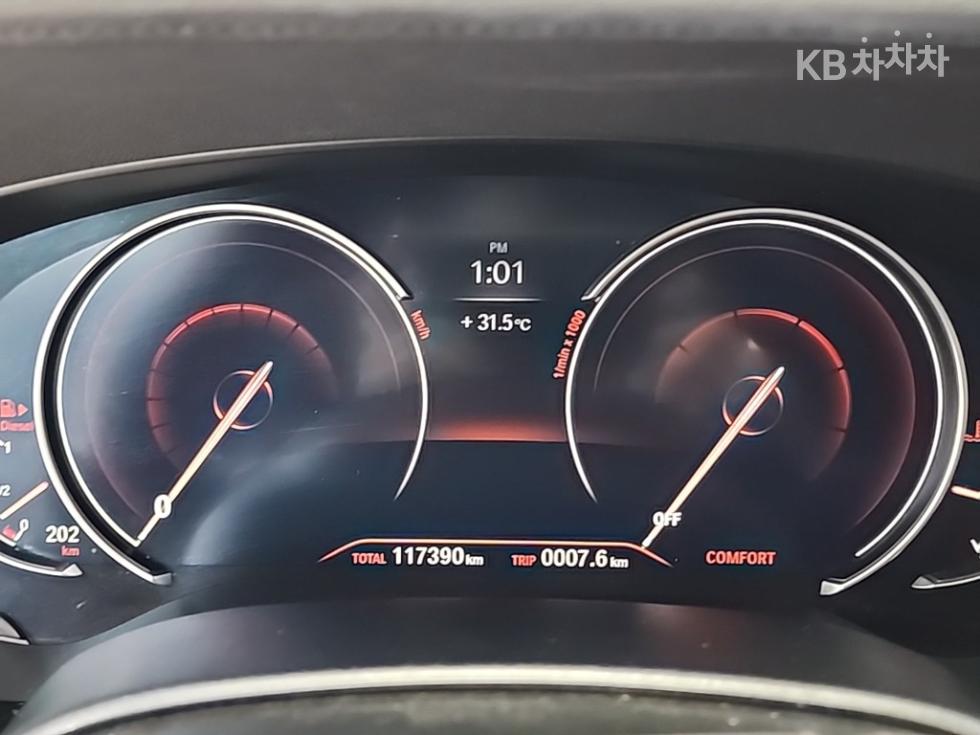 2017 BMW BMW 5 (G30) photo