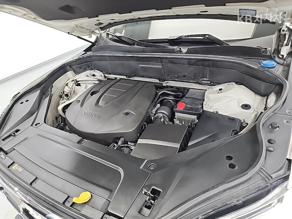 2017 Volvo XC90 photo