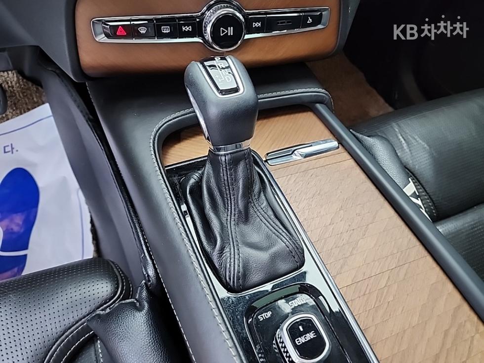 2017 Volvo XC90 photo