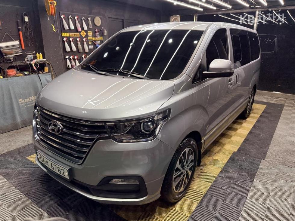 Hyundai Starex — miniaturë 3