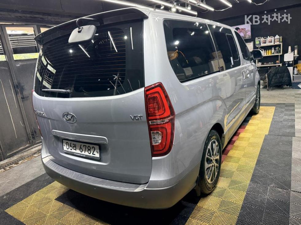 Hyundai Starex — miniaturë 4