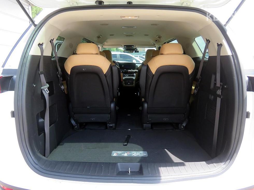 Kia Carnival — miniaturë 5