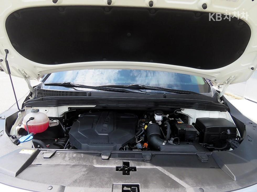 Kia Carnival — miniaturë 19