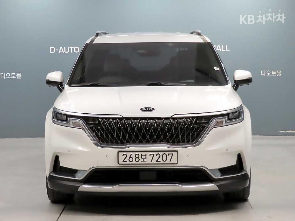 Kia Carnival — miniaturë 2