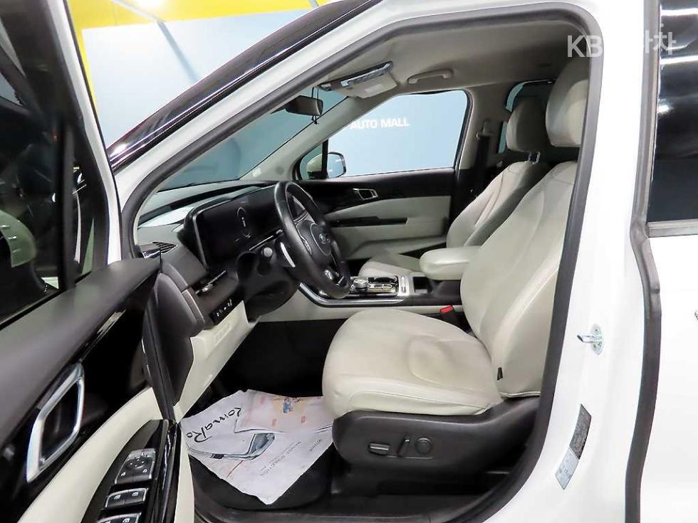 Kia Carnival — miniaturë 6