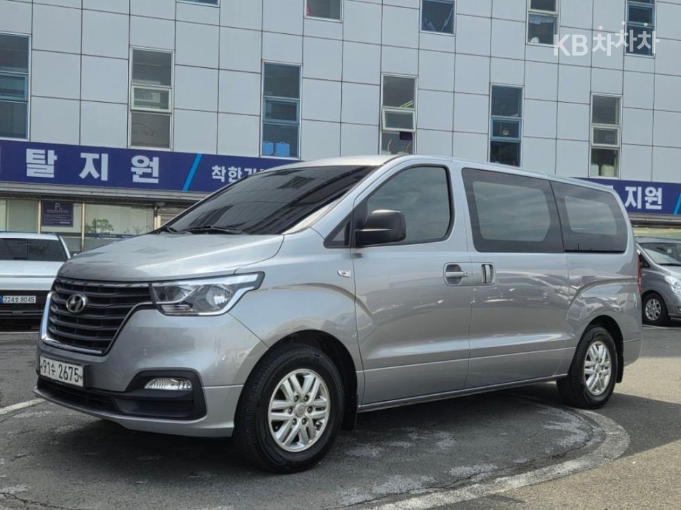 Hyundai Starex — miniaturë 3