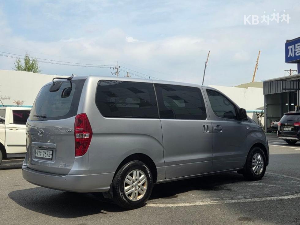 Hyundai Starex — miniaturë 5