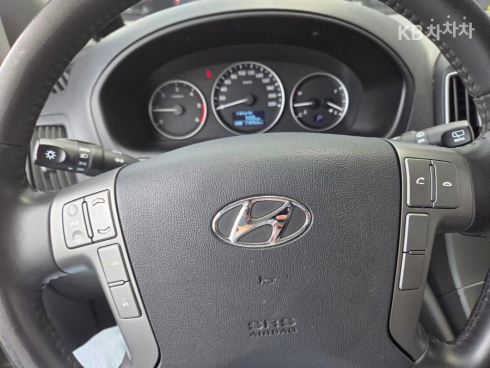 Hyundai Starex — miniaturë 8