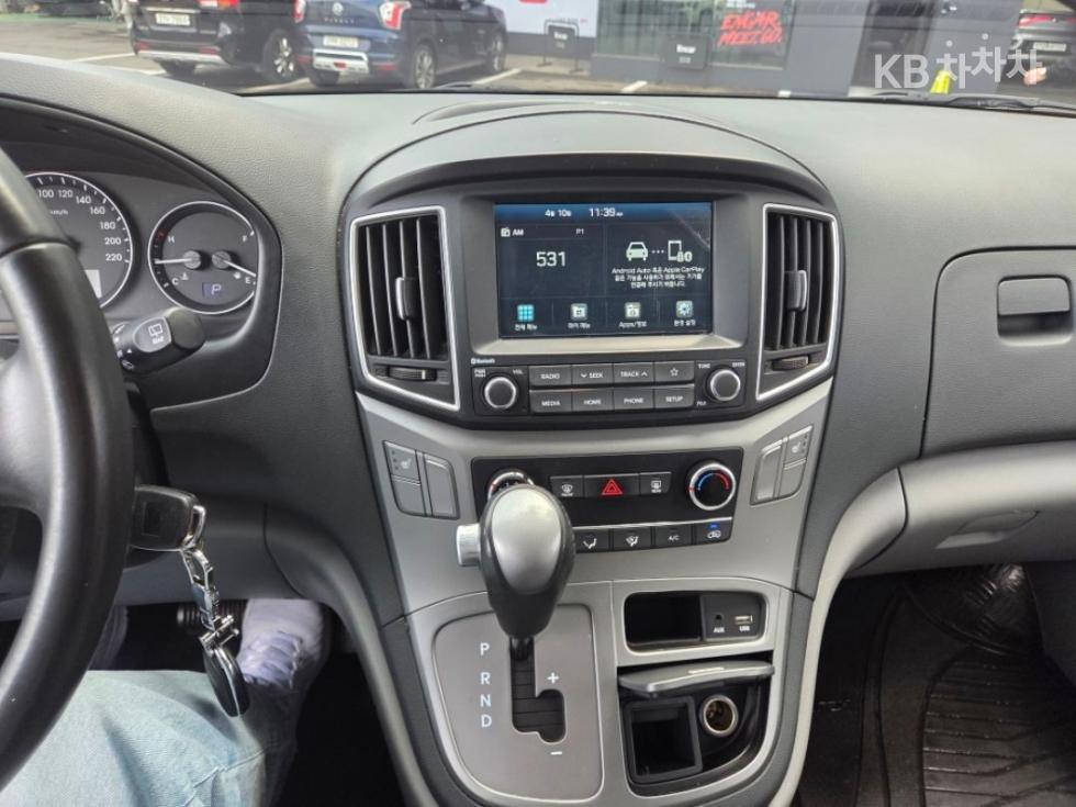 Hyundai Starex — miniaturë 10