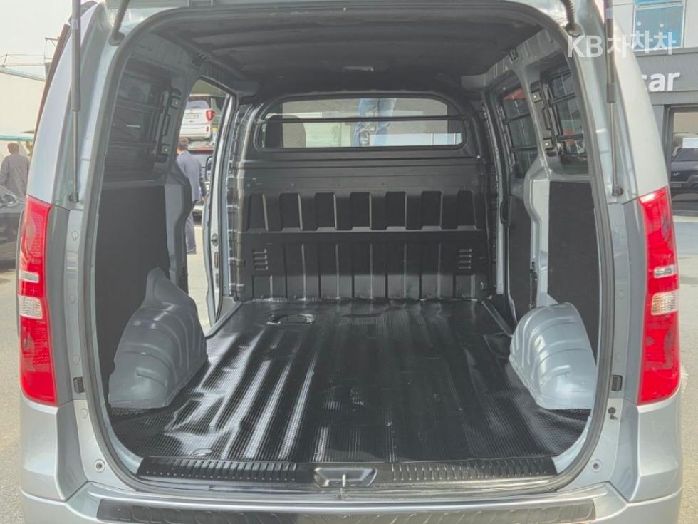 Hyundai Starex — miniaturë 14