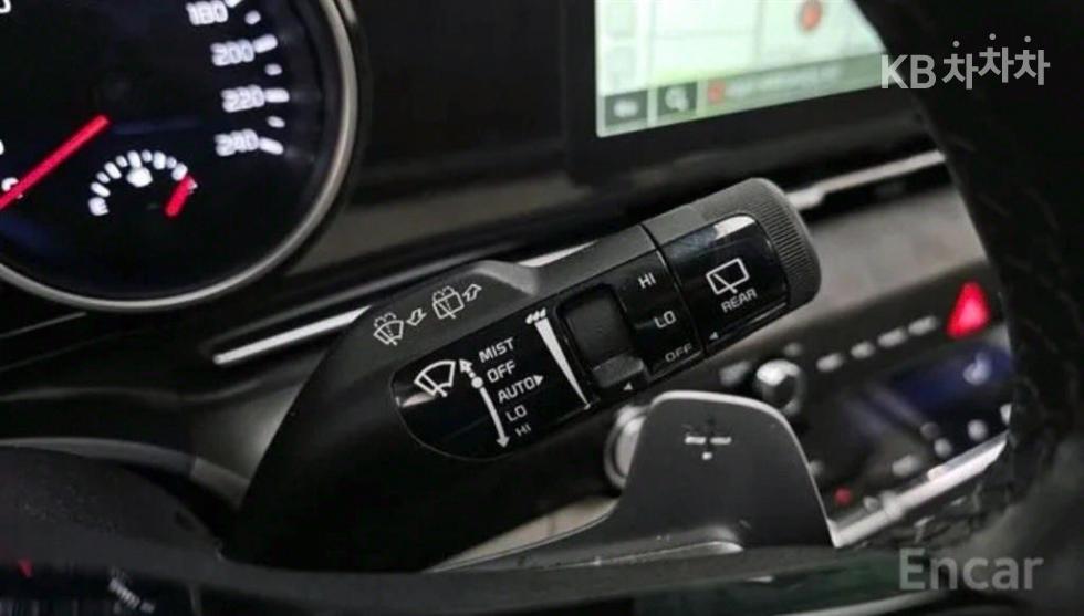 Kia Carnival — miniaturë 5