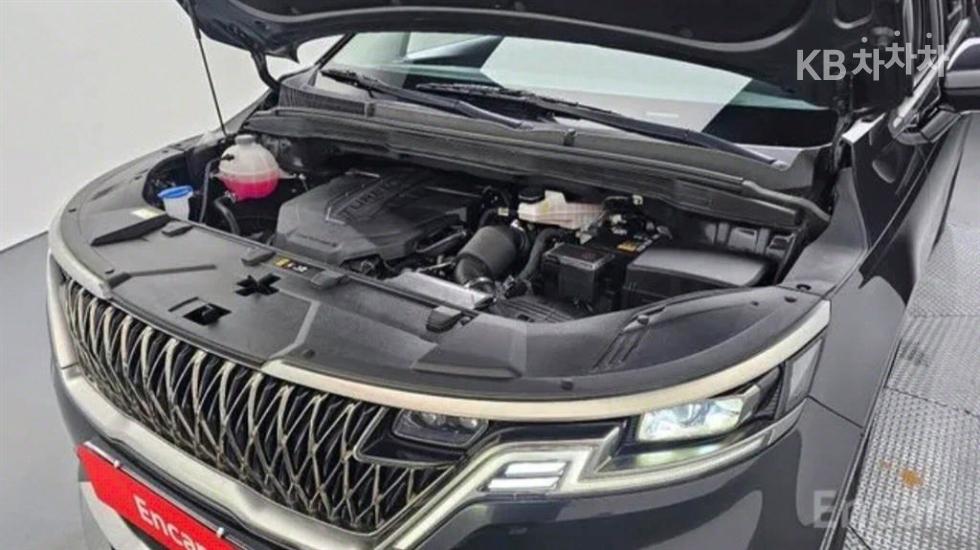 Kia Carnival — miniaturë 11