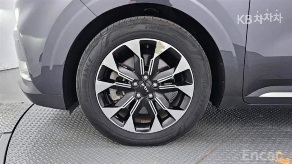 Kia Carnival — miniaturë 12