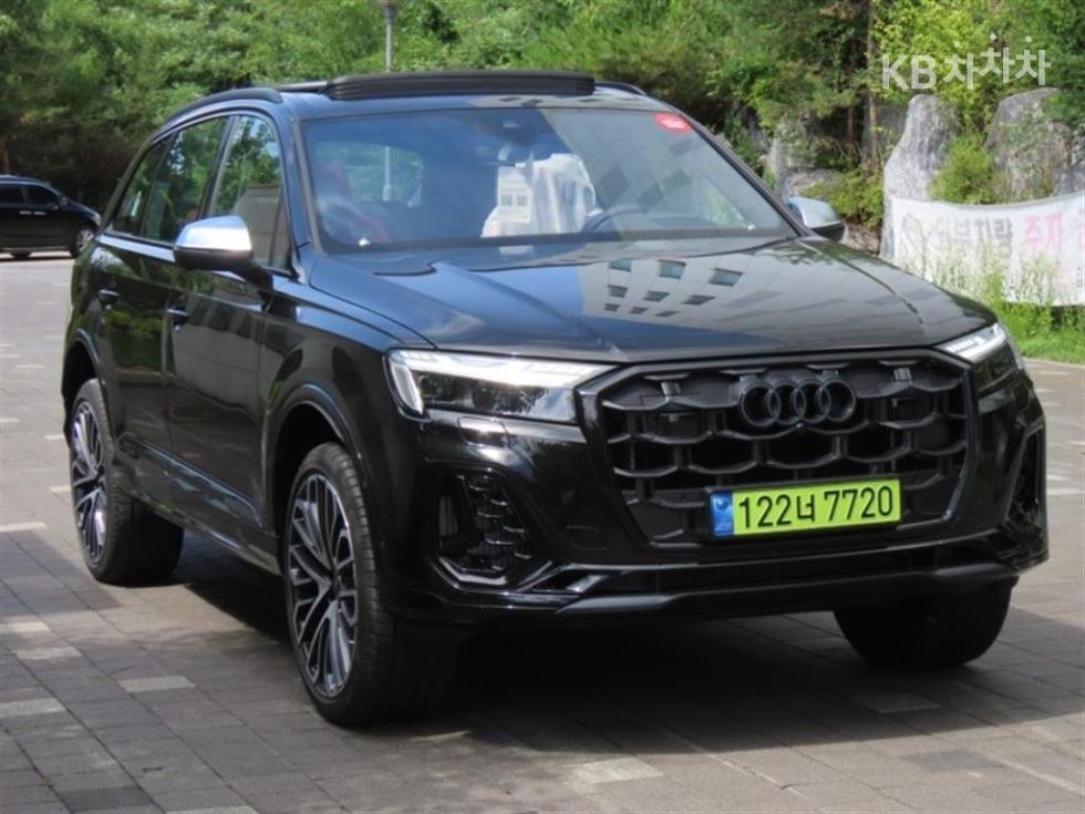 Audi SQ7 — miniaturë 2