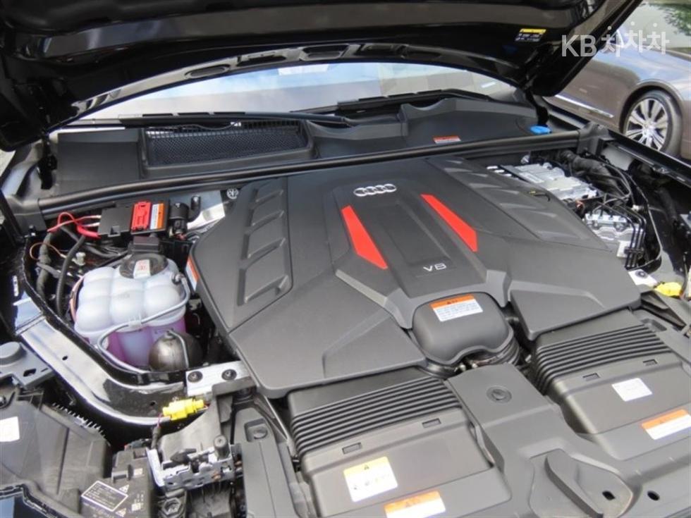 Audi SQ7 — miniaturë 20