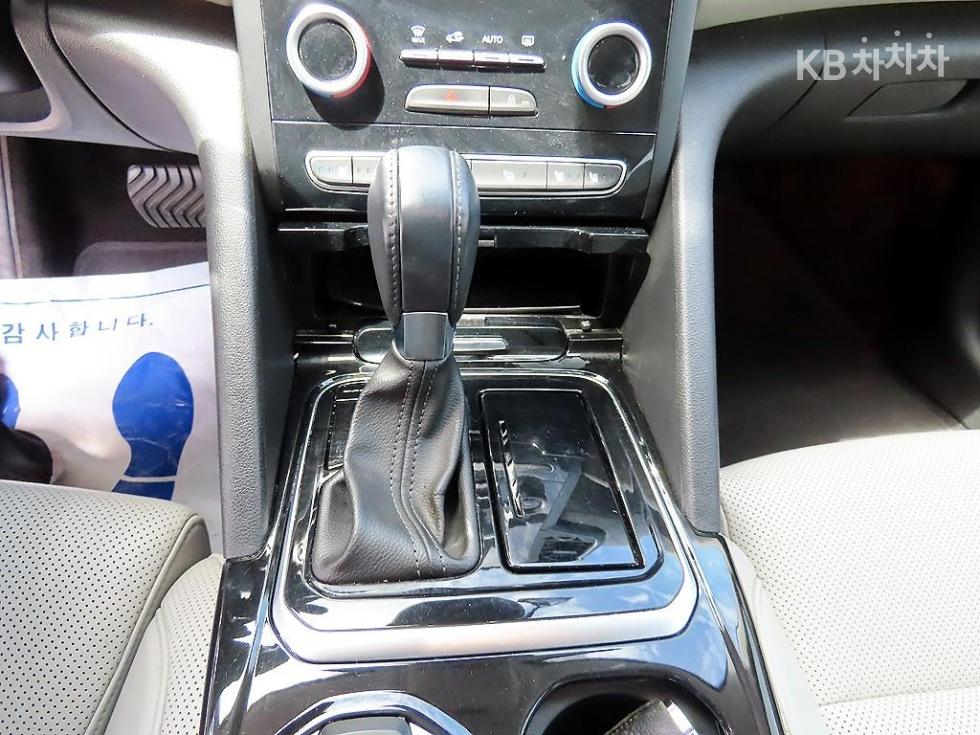 Renault Samsung SM6 — miniaturë 10