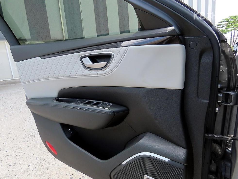 Renault Samsung SM6 — miniaturë 11