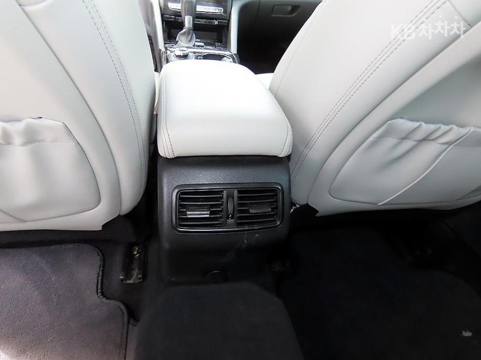 Renault Samsung SM6 — miniaturë 17