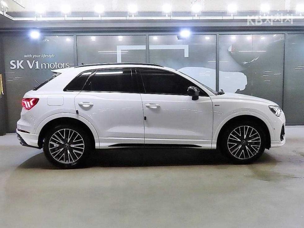2025 Audi The New Q3(F3) photo