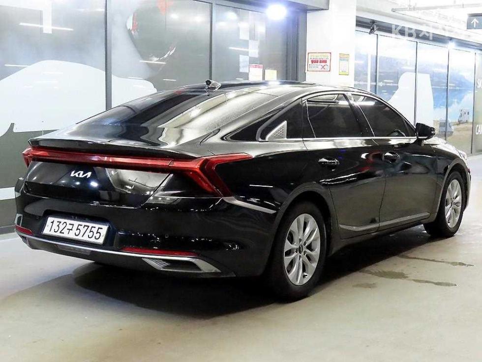 Kia K8 — miniaturë 4