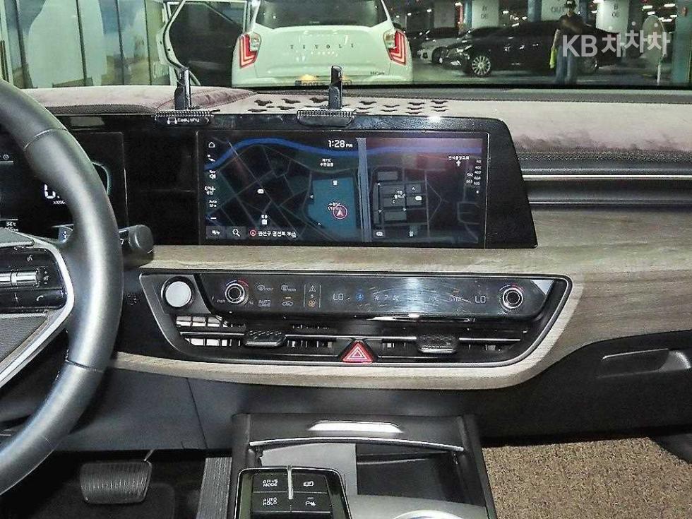 Kia K8 — miniaturë 11