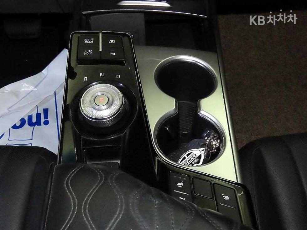 Kia K8 — miniaturë 12