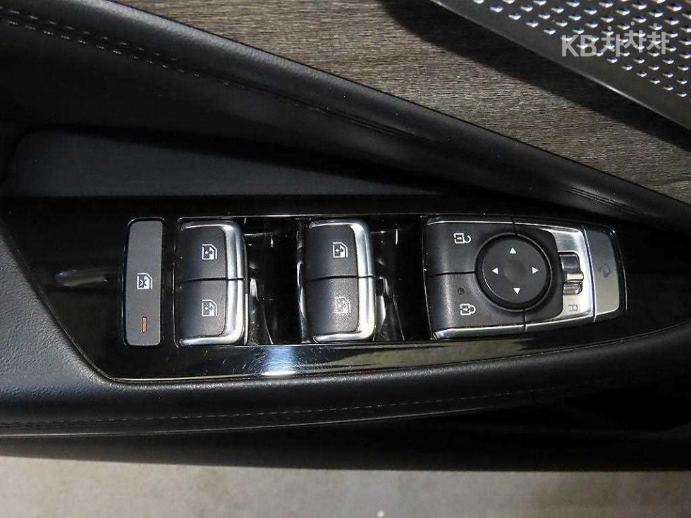 Kia K8 — miniaturë 13