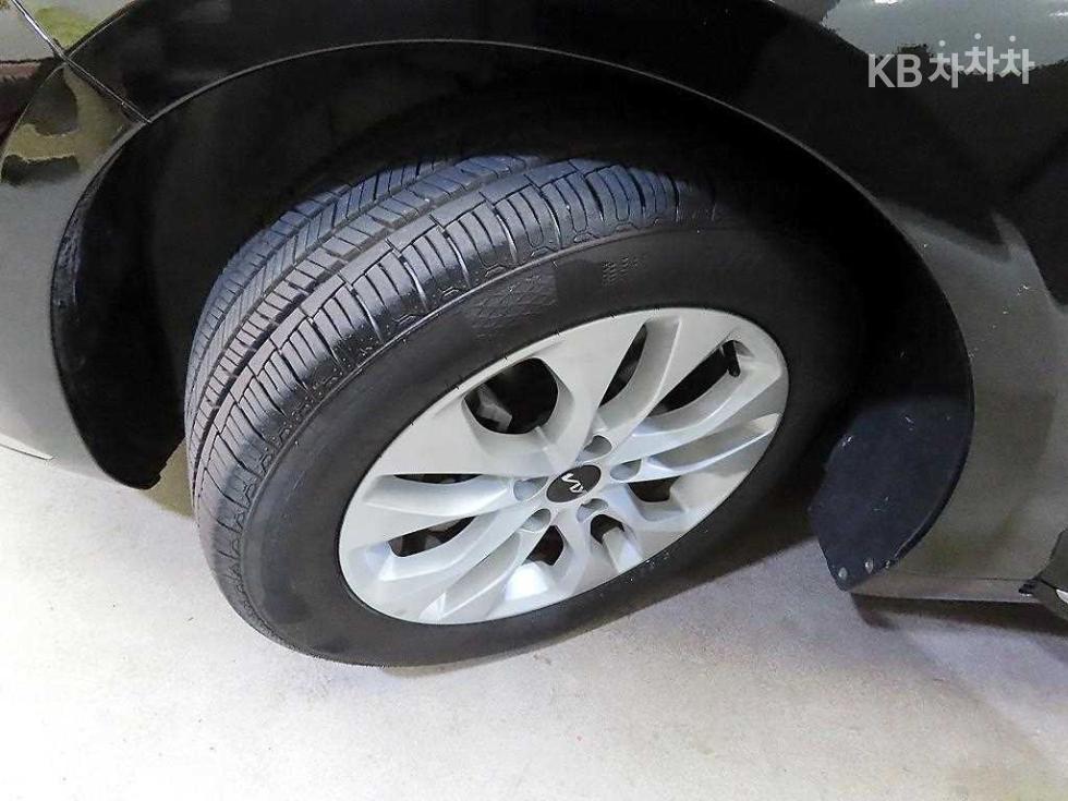 Kia K8 — miniaturë 19