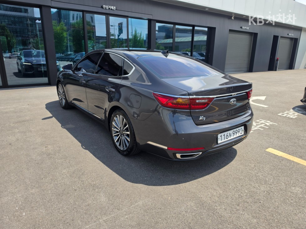 Kia K7 — miniaturë 4