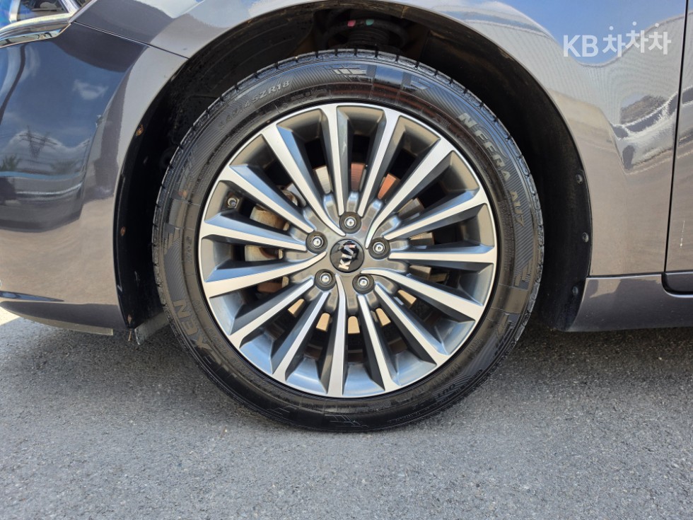Kia K7 — miniaturë 5