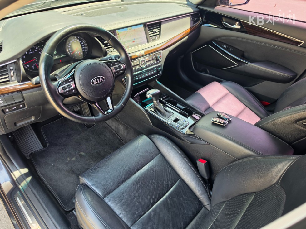 Kia K7 — miniaturë 17