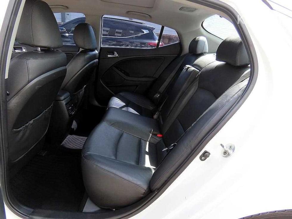 Kia K5 — miniaturë 6